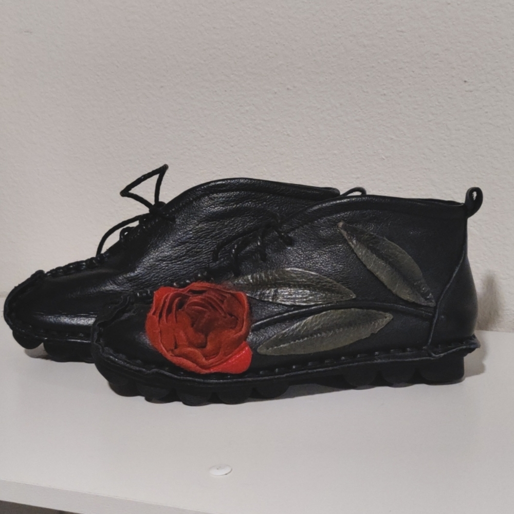Fairy Booties w/ Rose Accent